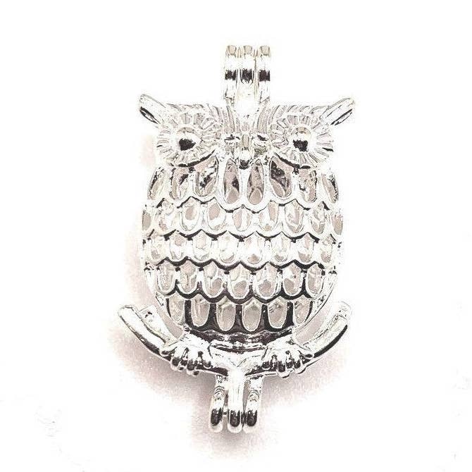 Pendentifs Diffuseurs en Forme de Chouette Plaqués Argent, 17x28mm pour la vente par Guerrilla Charm