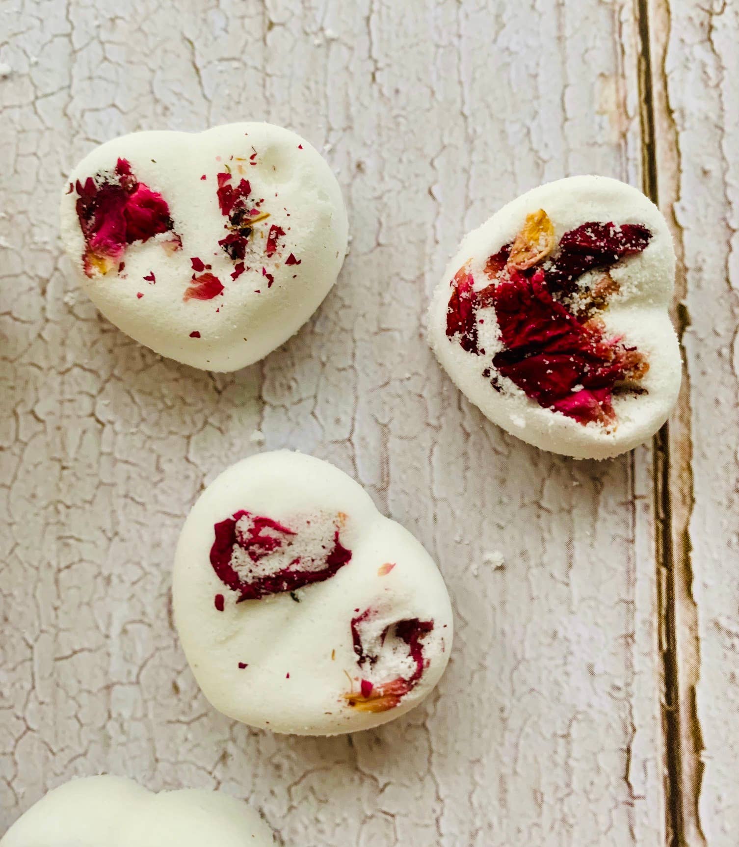 Inspired Botanicals - Vente Bombe de bain/poudre effervescente pour le bain - Mini bombe de bain Love Fizzies1