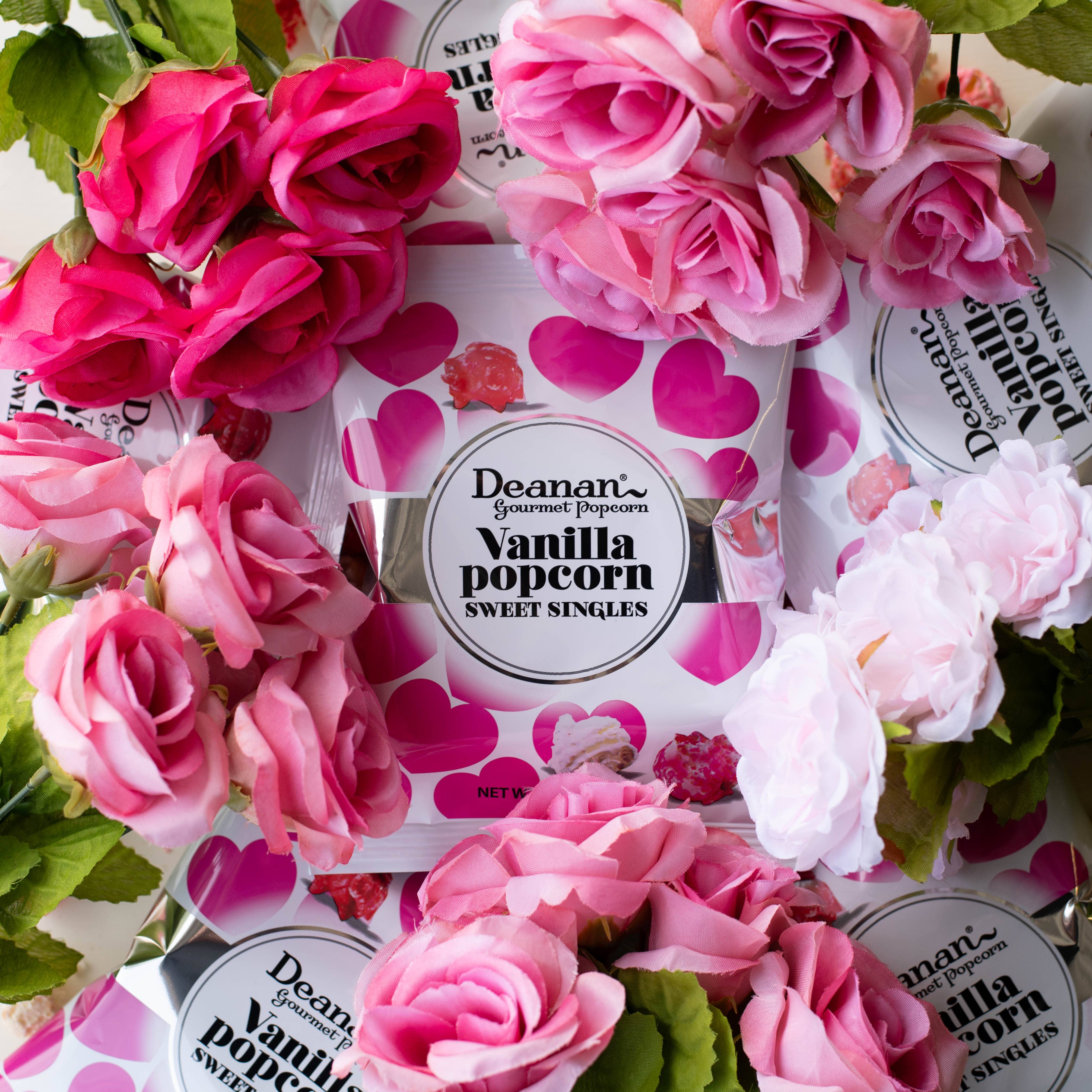Deanan Gourmet Popcorn - Wholesale Popcorn - Vanilla Holiday - 100 Count Heart Bags - 1.5 Cup Bags5