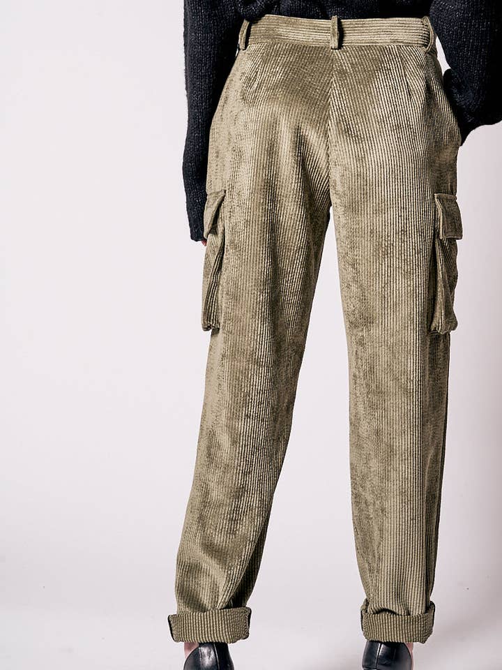 CHAPTAL Cargohose aus Cord für den Großhandel von Parisienne et alors