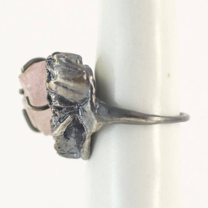 Anillo de turmalina rosa opaco SEA GODDESS para venta al por mayor de Grace Gow