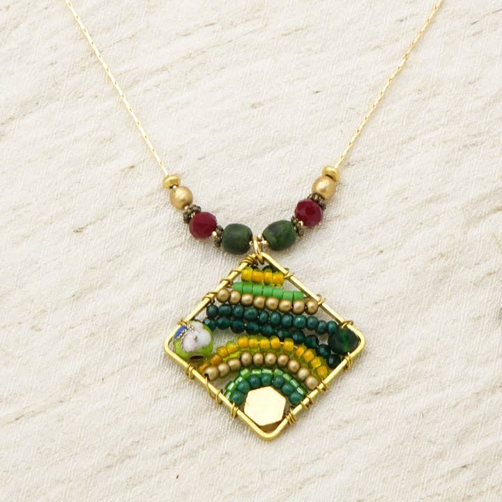 Verna Artisan Works – Großhandel Kette mit Anhänger/Charm – Boho-Halskette, handverdrahtet, Wald0