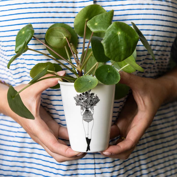 helen b – wholesale Drinking glass/cup – cup flower girl1