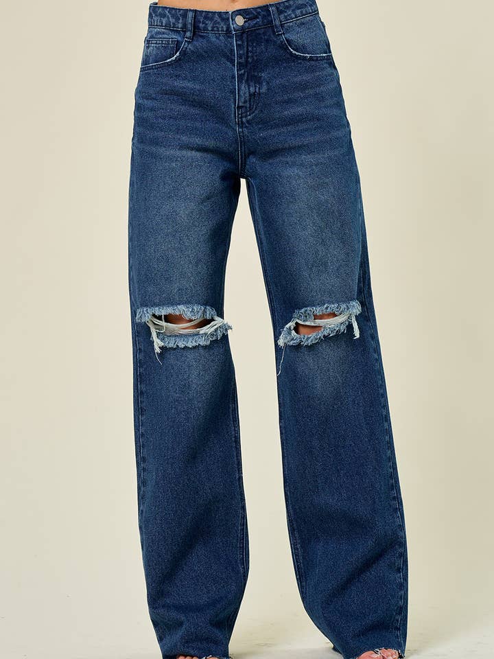 SIP6227A DARK DENIM WIDE LEG JEANS W/ FRAYING AT KNEES for wholesale by Saints & Hearts