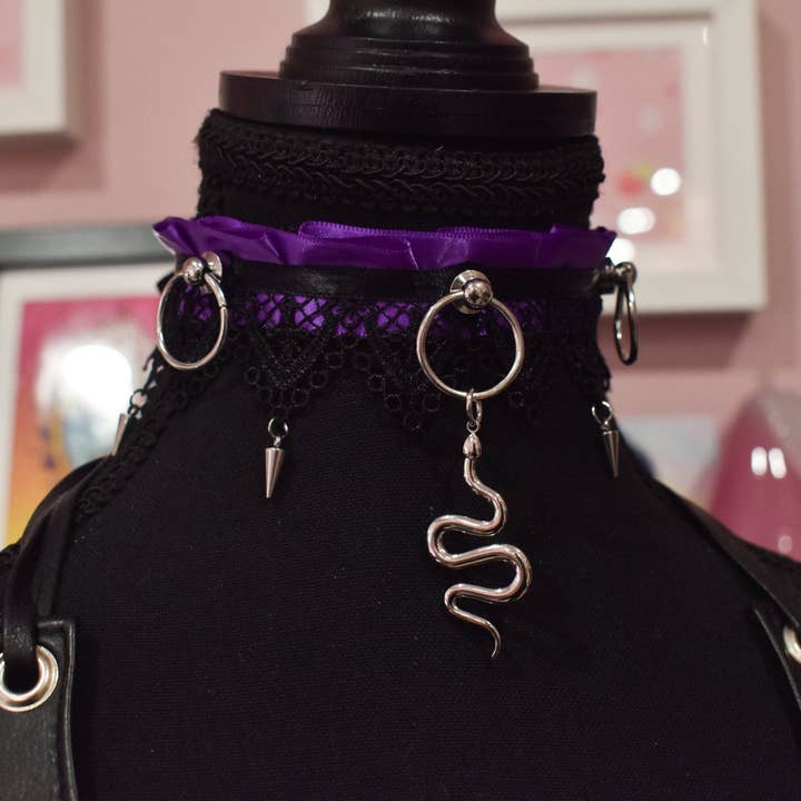 Gargantilha de Cobra Roxa Fancy por atacado de Naughty Pawsies