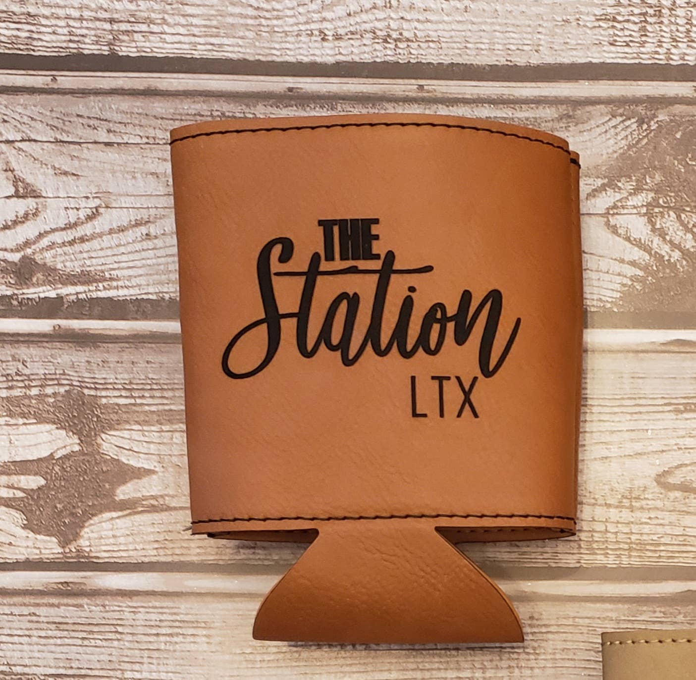 The Rural Home – wholesale Drink huggers & koozies – Custom Engraved Leatherette Can Koozie – Drink Holder0