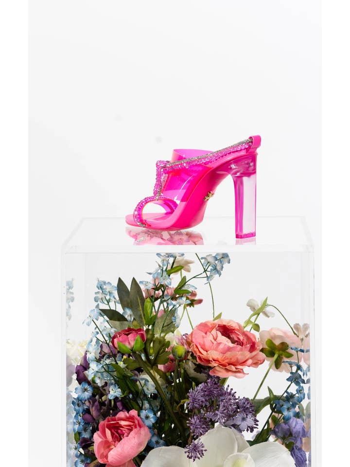 She is Cheval - Wholesale High heels – Women’s - Laser Kitty 30006