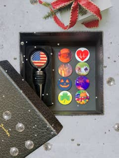 Verwisselbare stoppers voor wijnflessen voor feestdagen voor wholesale door Ciao Bella Jewelry Inc