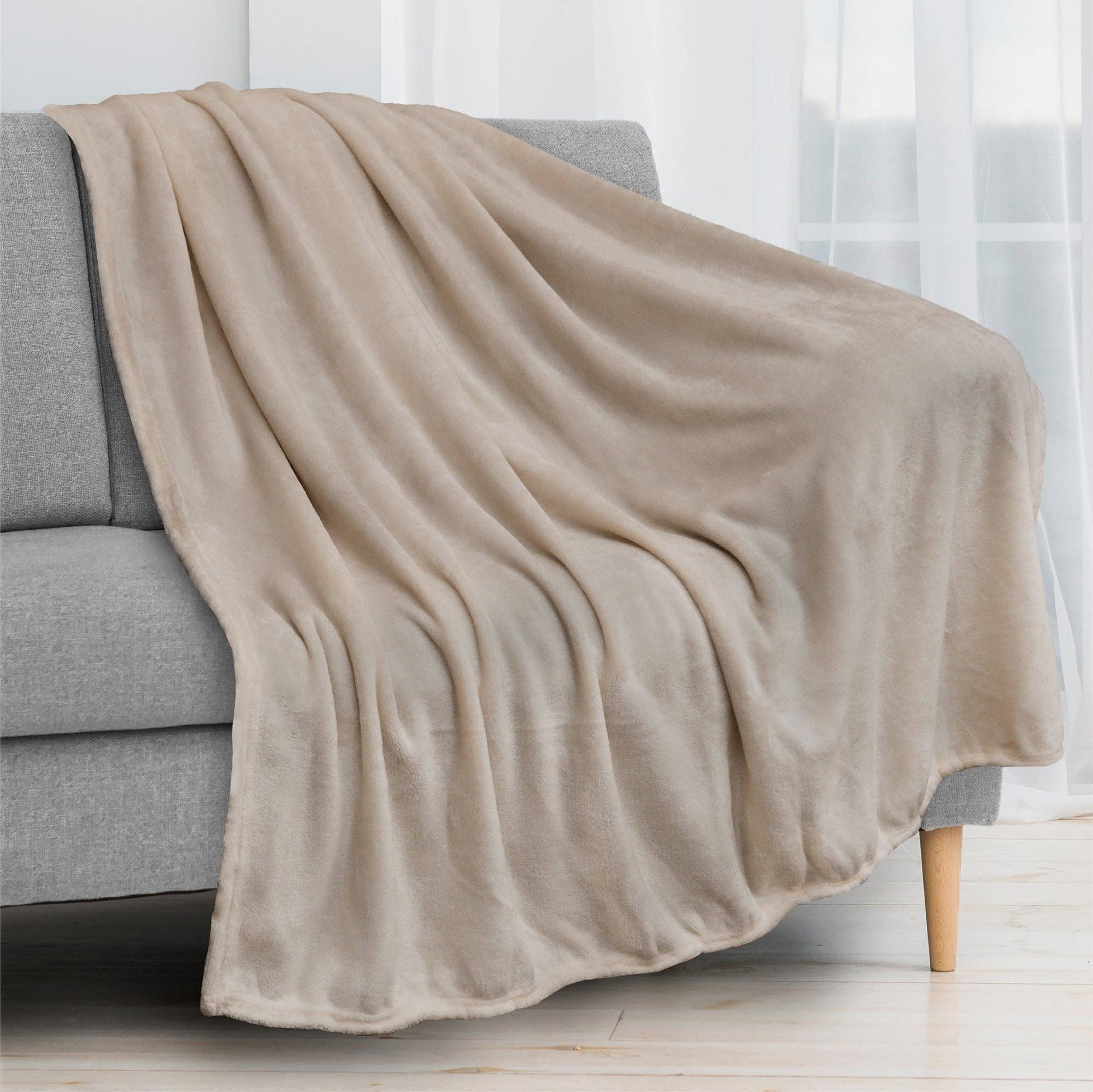 Pavilia - Wholesale Throw Blanket - Classic Fleece Throw Blanket95