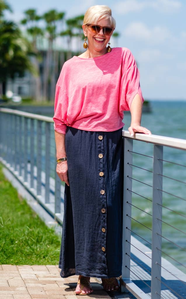 TINA Stephens Italy/Tees By Tina - Wholesale T-Shirt - Women's - Omaria Batwing Crop Top (BSS171)3