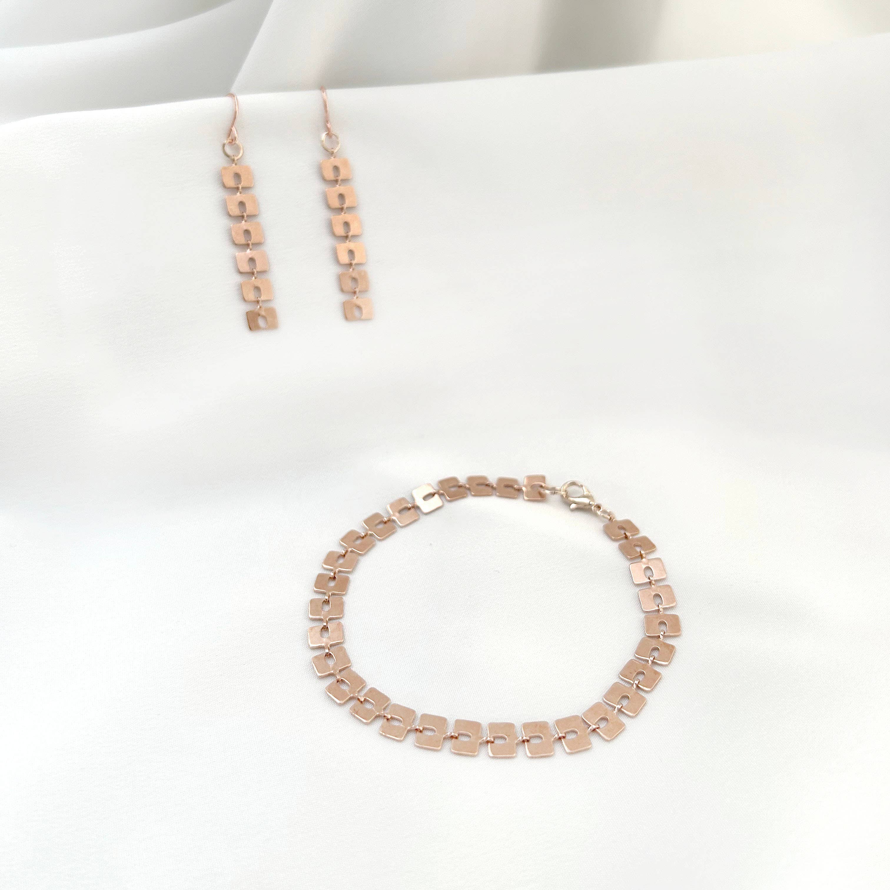 Industrial Jewellery Ltd – wholesale Link & chain bracelet – Mabel Bracelet Rose Gold1