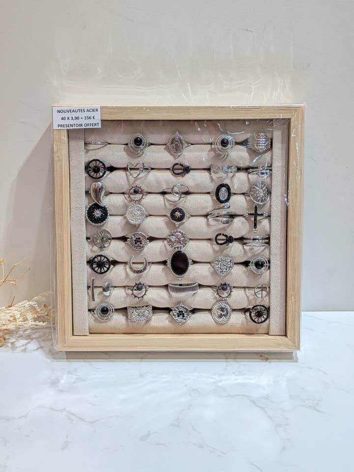 Set van 40 zwarte ringen met strass voor wholesale door LOLO & YAYA