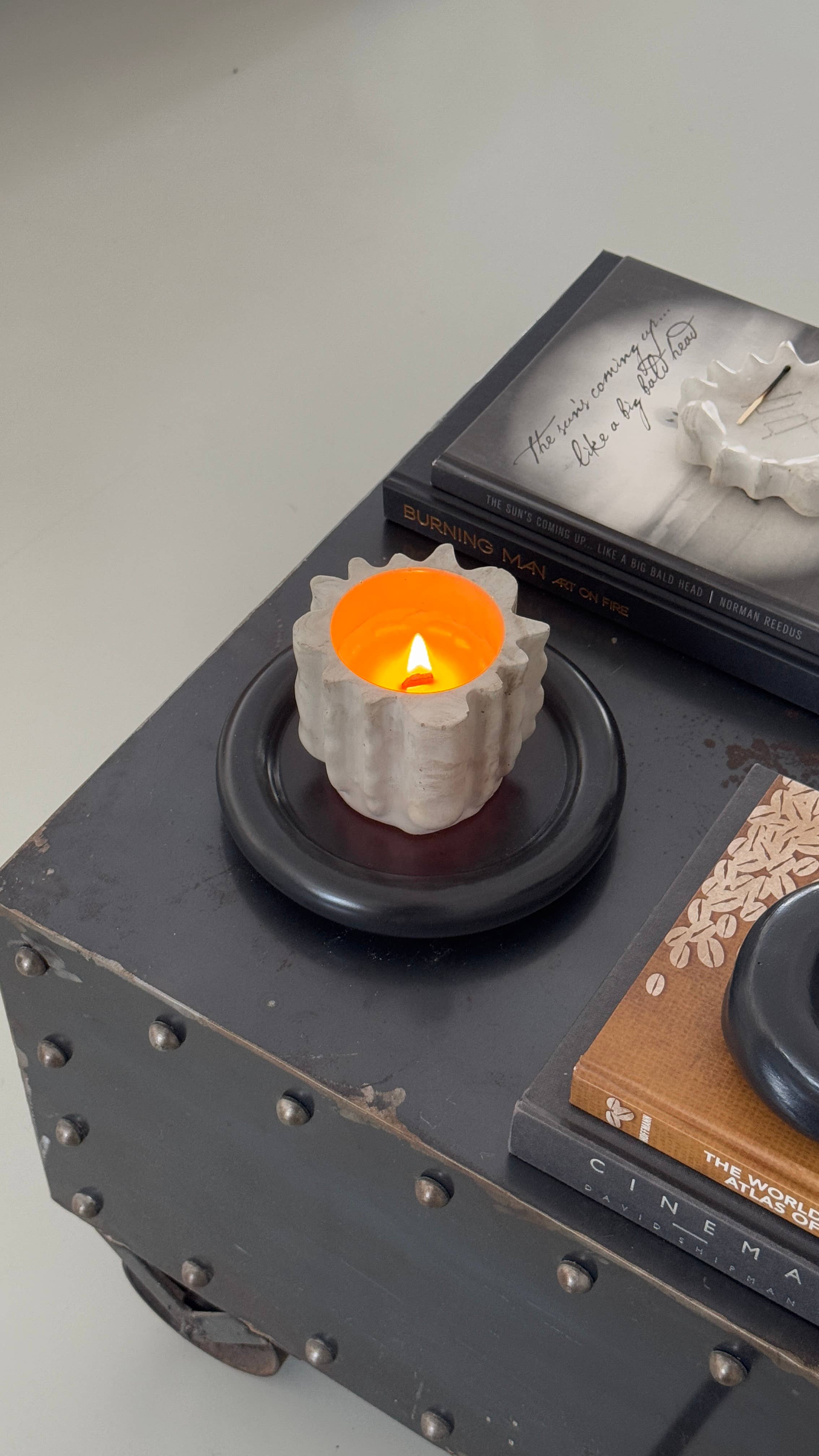 Atelier La Rouleuse - Wholesale Jar/Filled Candle - FORMA - mandarin and resin coconut wax candle4