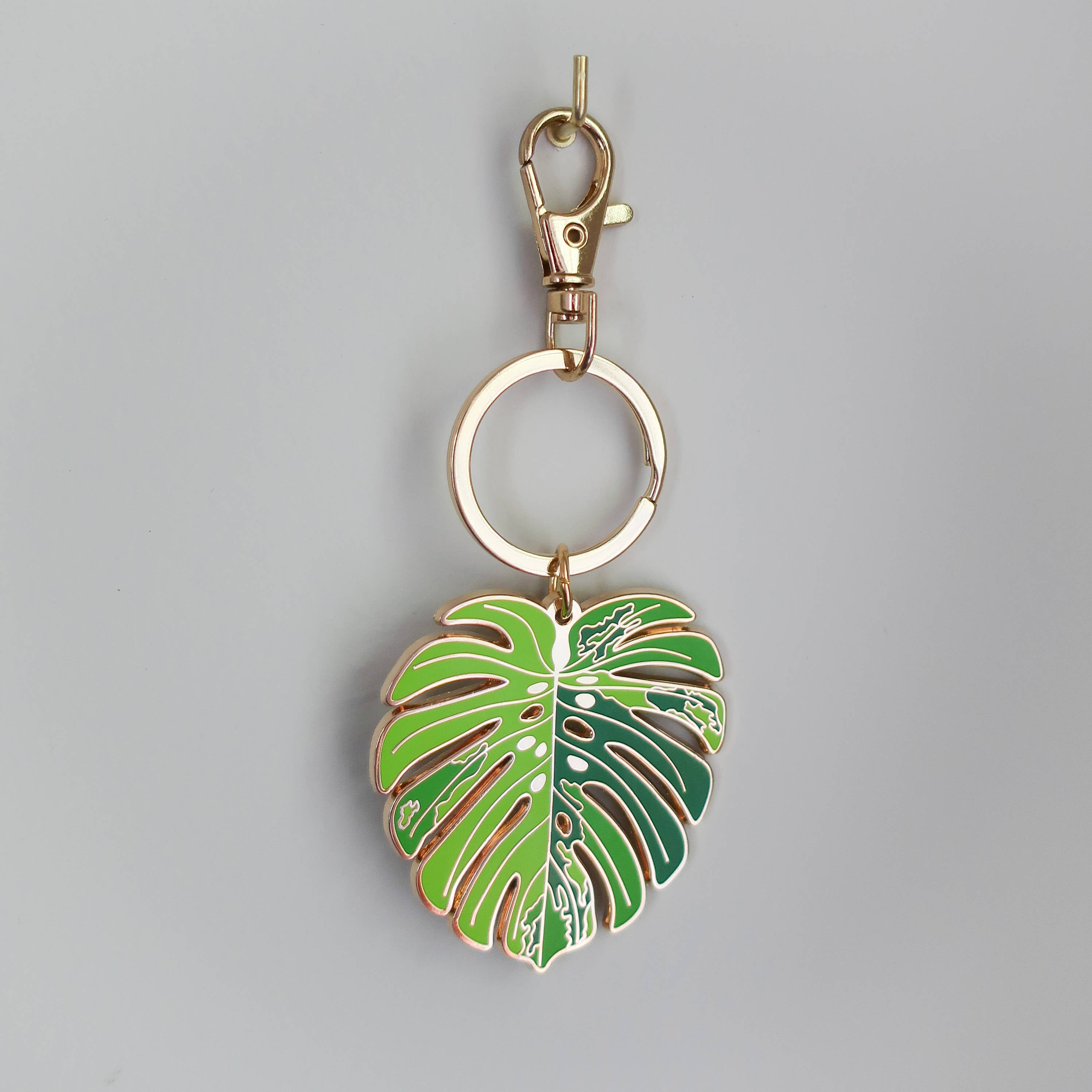 Beehive 95 Designs - Wholesale Keychain - Women's - Variegated Monstera Enamel Keychain - Houseplant Accessory1