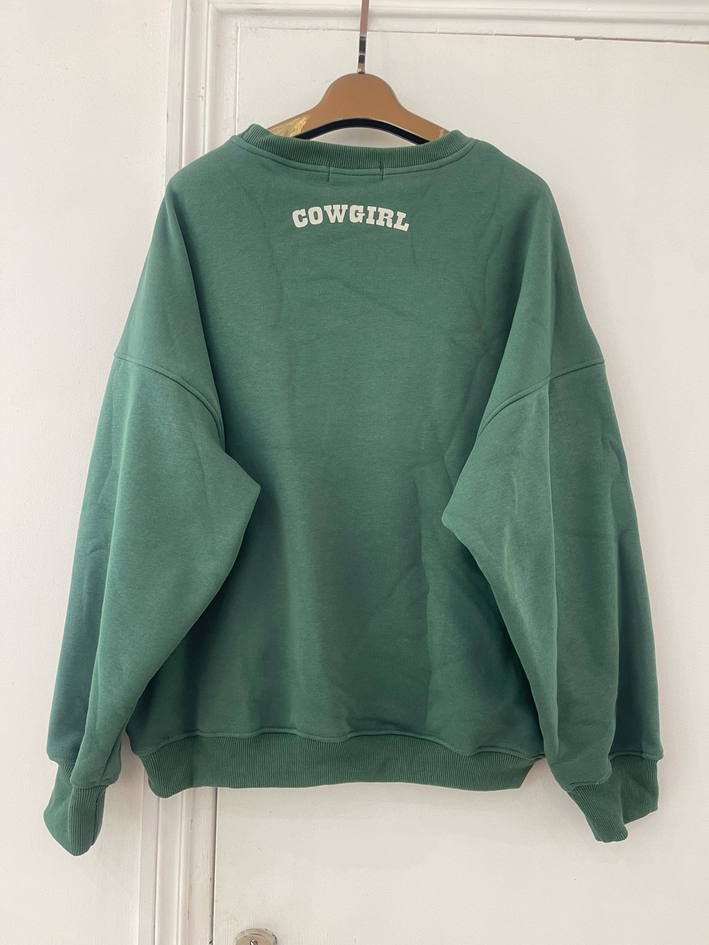 EASY MODE – wholesale Sweatshirt med tryck - Dam – Munkjacka med cowgirl-tryck - 118513