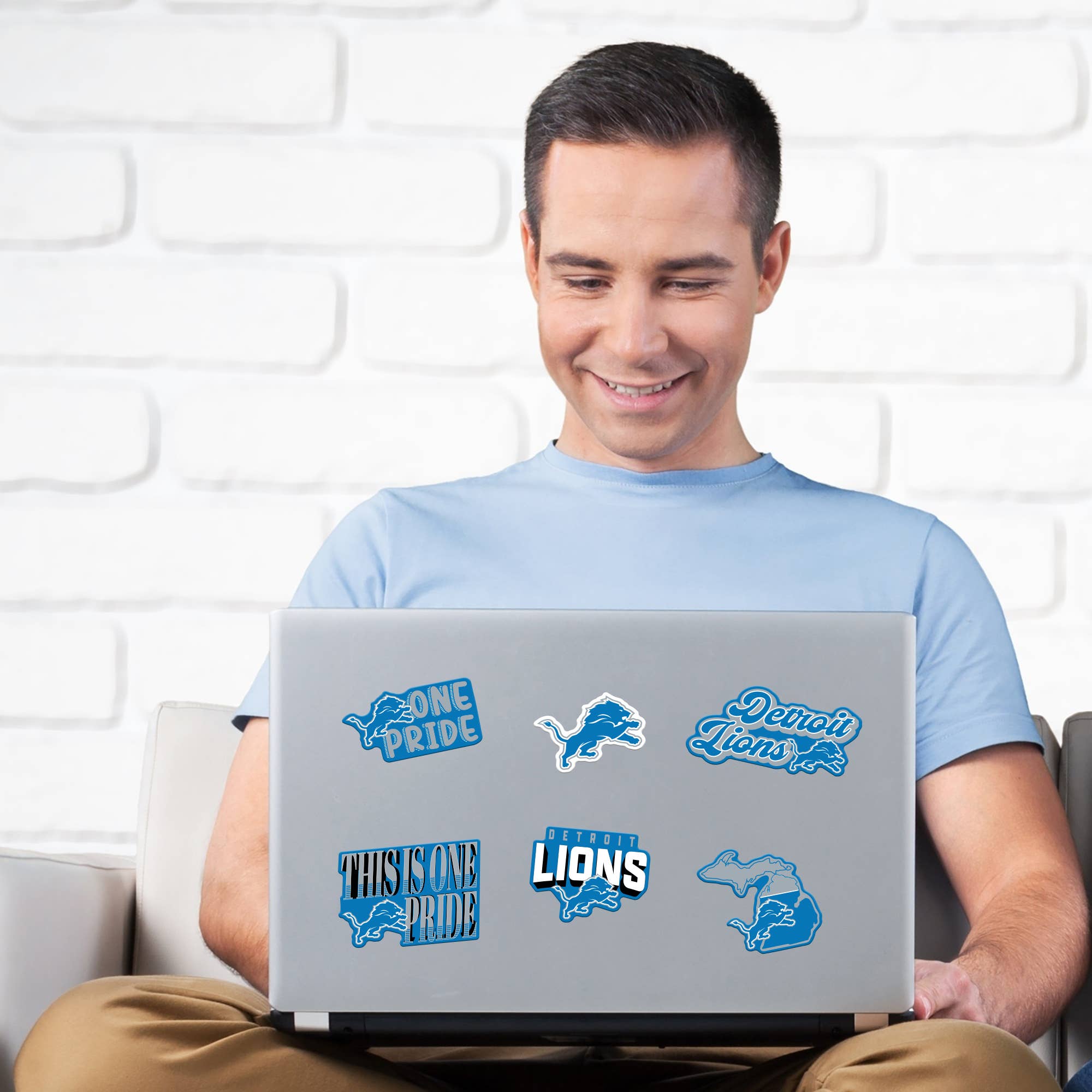 Rico Industries - Vente Breloque décorative pour voiture – unisexe - Ensemble de 6 autocollants de football NFL Minnesota Vikings3