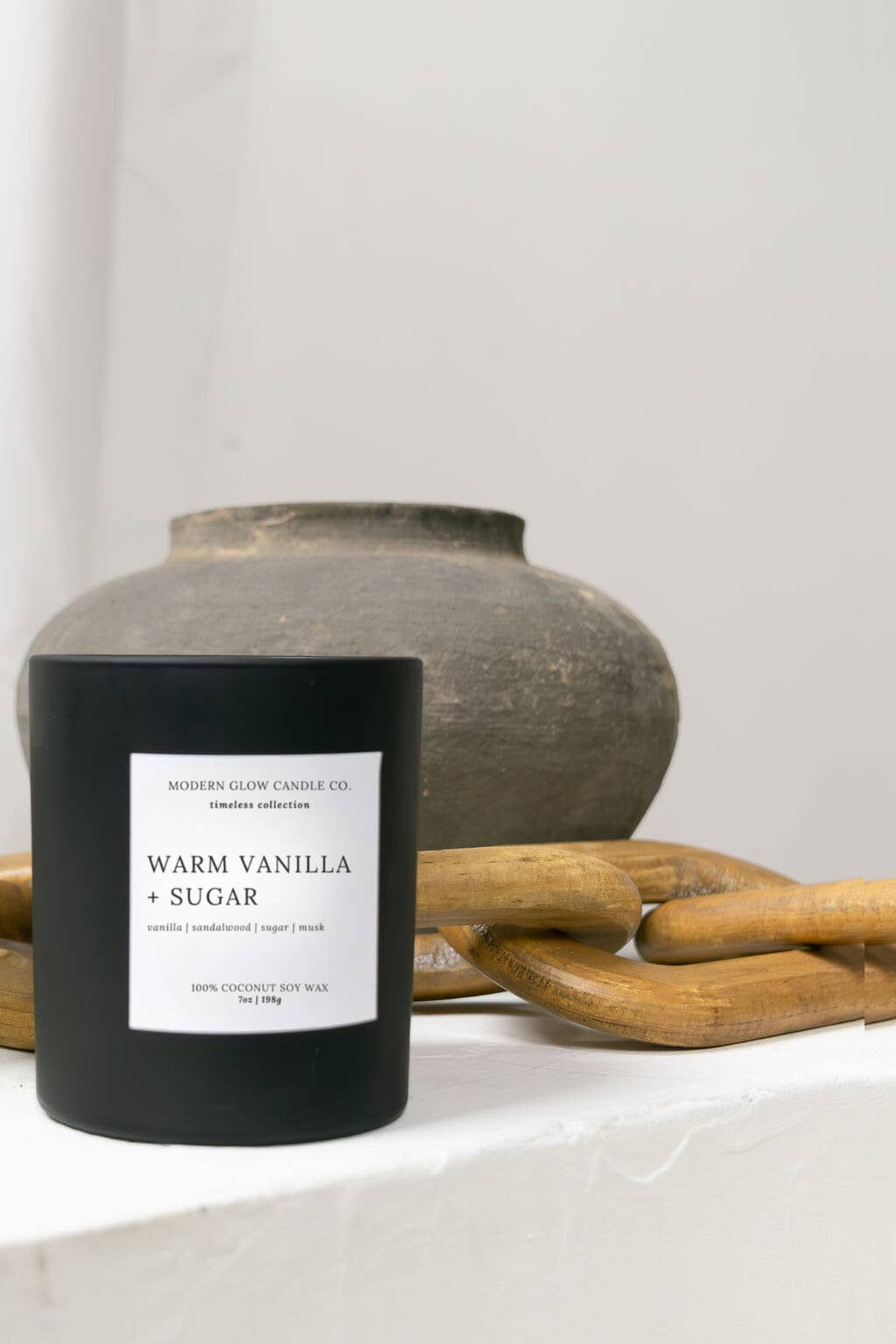 Modern Glow Candle Co. - Wholesale Jar/Filled Candle - Warm Vanilla + Sugar - 7oz Matte Black Soy Candle