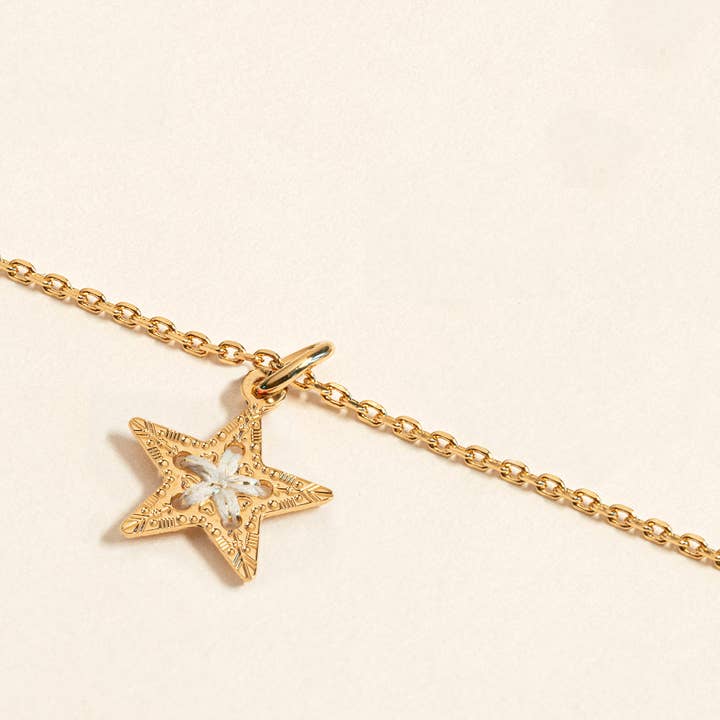 Amulet gold star pendant to wear on a chain for wholesale by CAMILLE ENRICO
