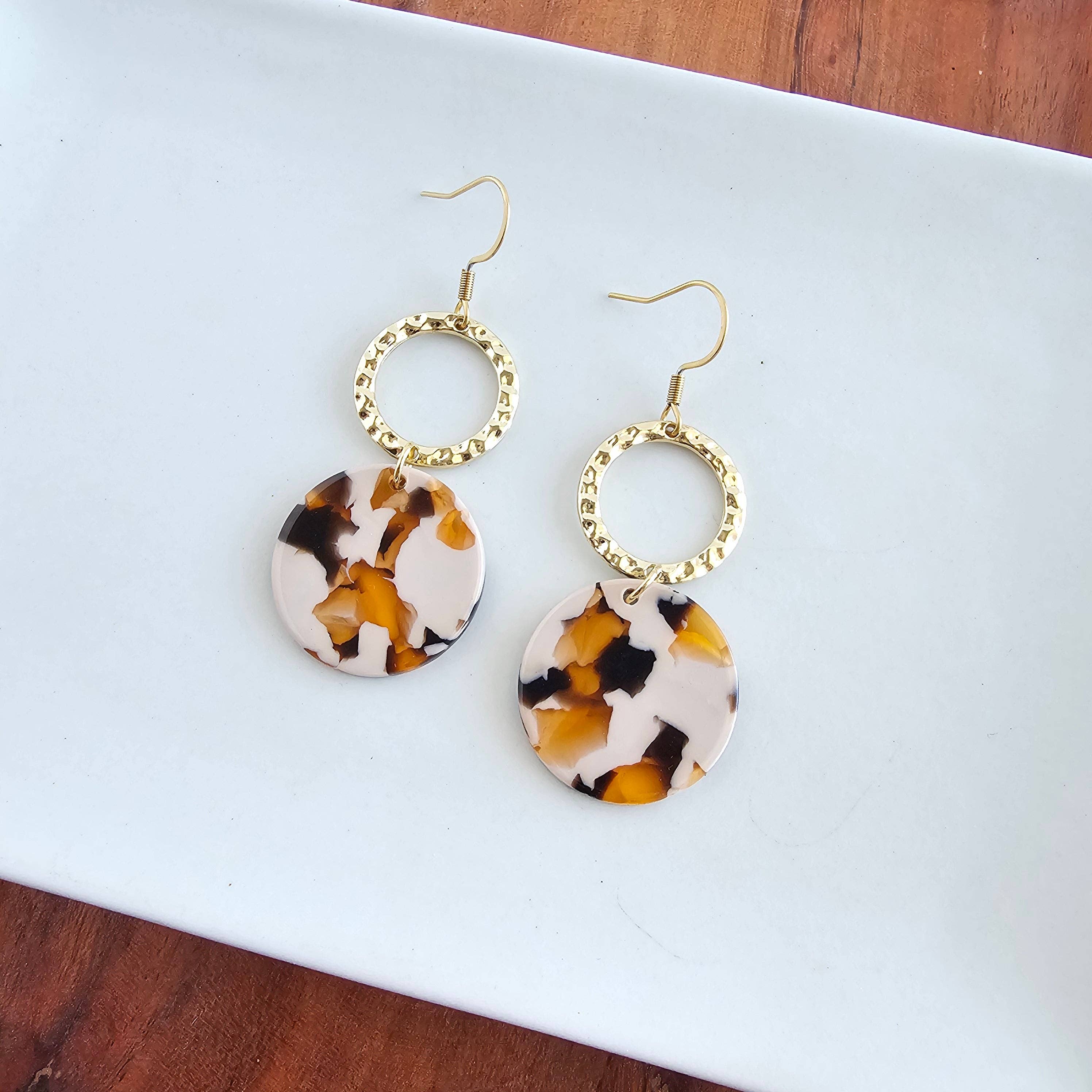 Spiffy & Splendid - Vente Boucles d'oreilles pendantes - Boucles d'oreilles Rylee - Latte Caramel // Bijoux, Automne2