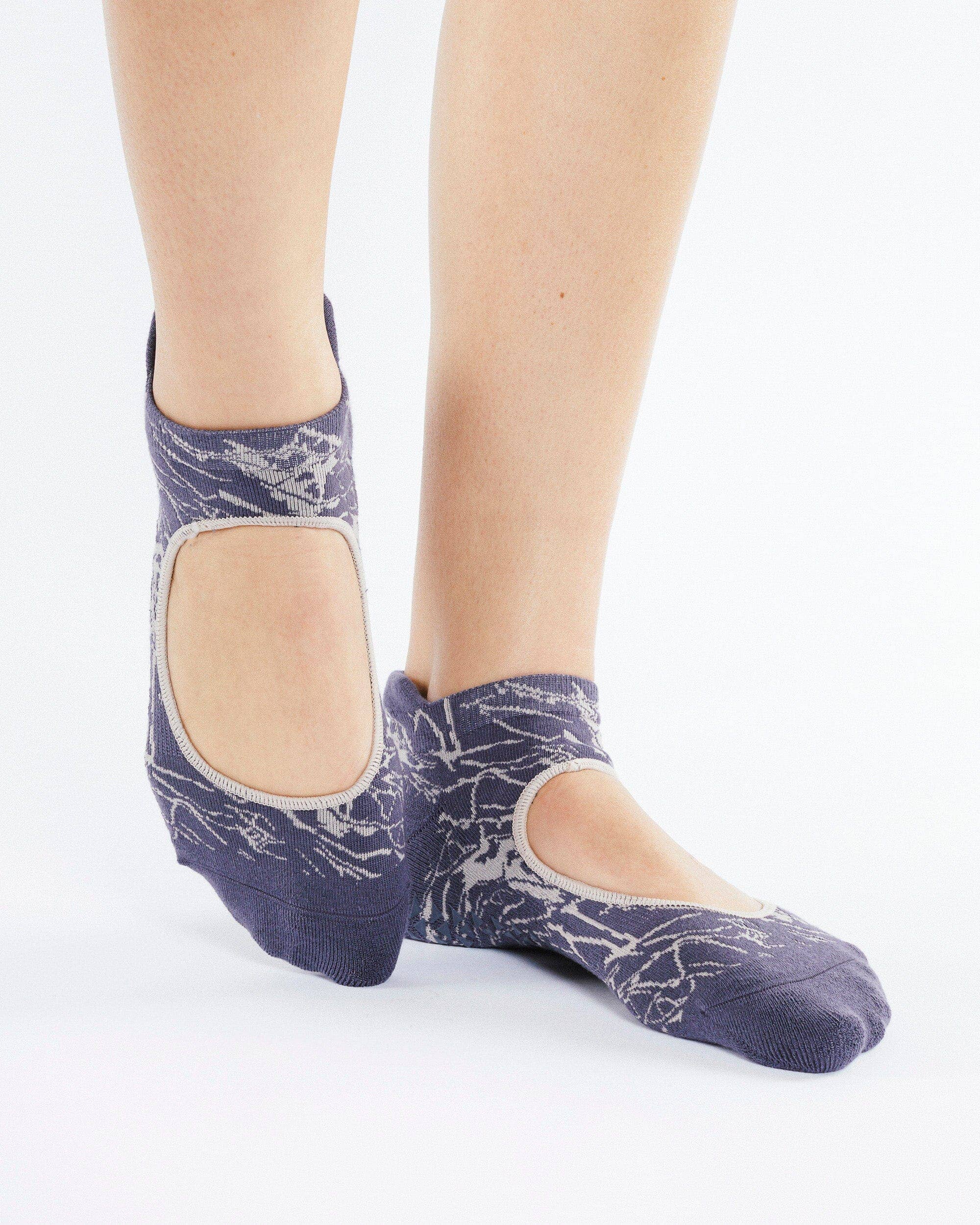 Pointe Studio - Vente Chaussettes – femme - Chaussettes à sangle en marbre pour femmes – Mélange de coton antidérapant pour Pilates et Barre0