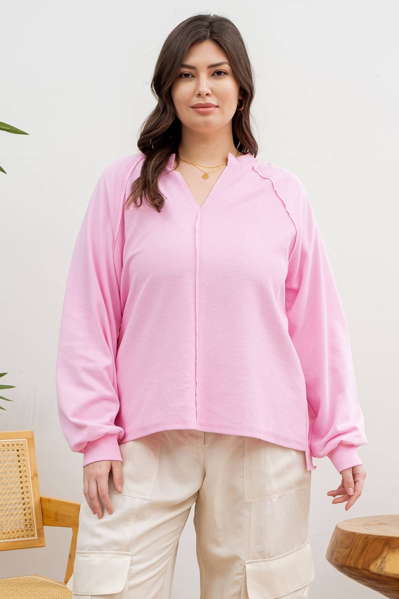 Blu Pepper - Wholesale Gebreide top - Dames - PLUS RELAXTE GEBREIDE TOP MET LANGE MOUWEN EN ZICHTBARE NADEN24