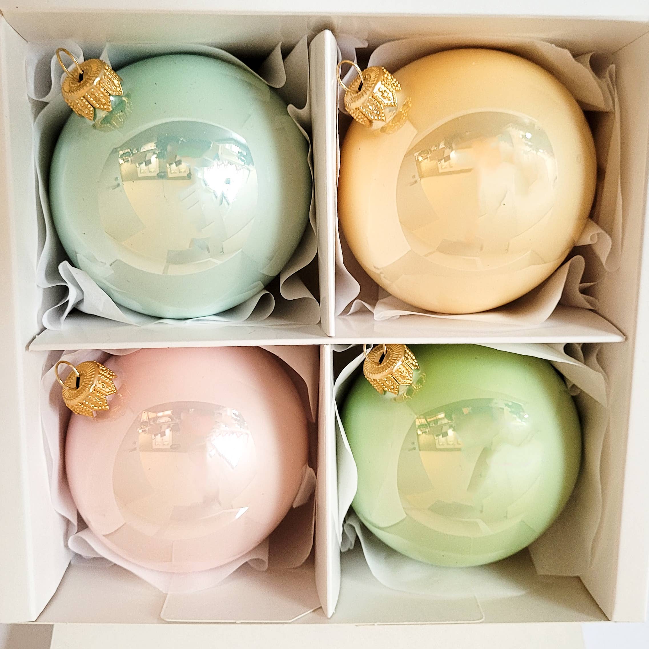 Hollymoods - Wholesale Ornament set - Pastel Joy - set of four Christmas baubles2