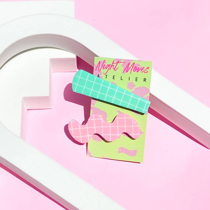 Fermaglio per capelli in argilla polimerica in schiuma di mare e griglia rosa per la vendita all'ingrosso da parte di Night Moves Atelier