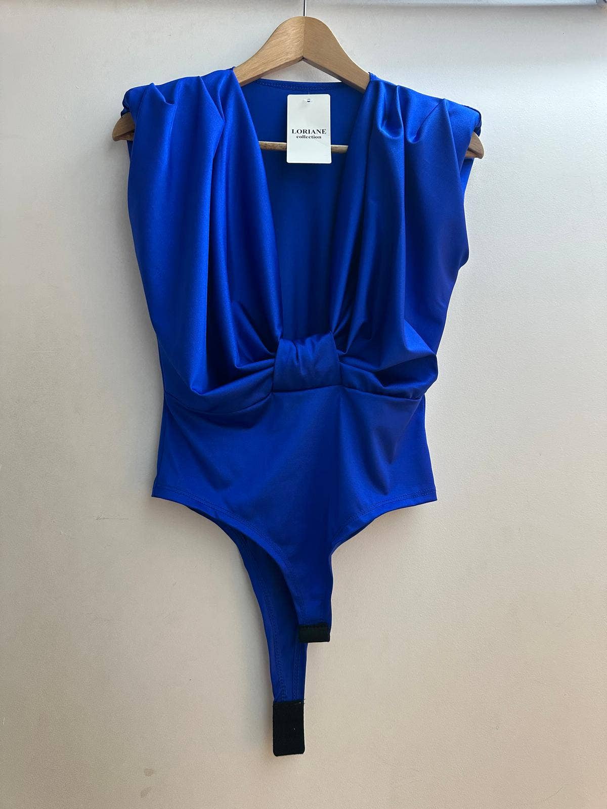 LORIANE – Großhandel Body – Damen – Uni-Body ohne Ärmel mit V-Ausschnitt, Einheitsgröße1