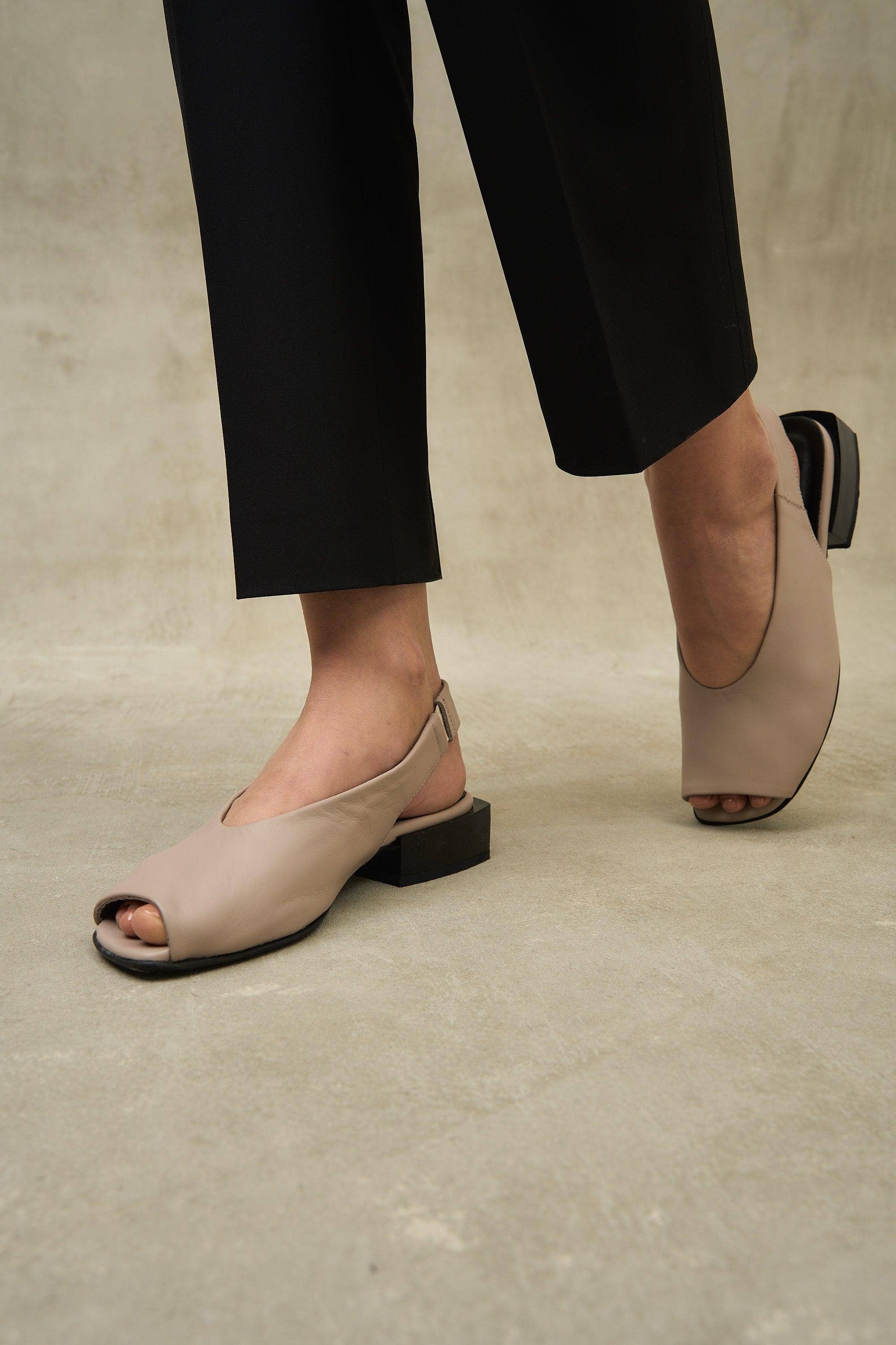 Black Gloss Block for wholesale on Faire15