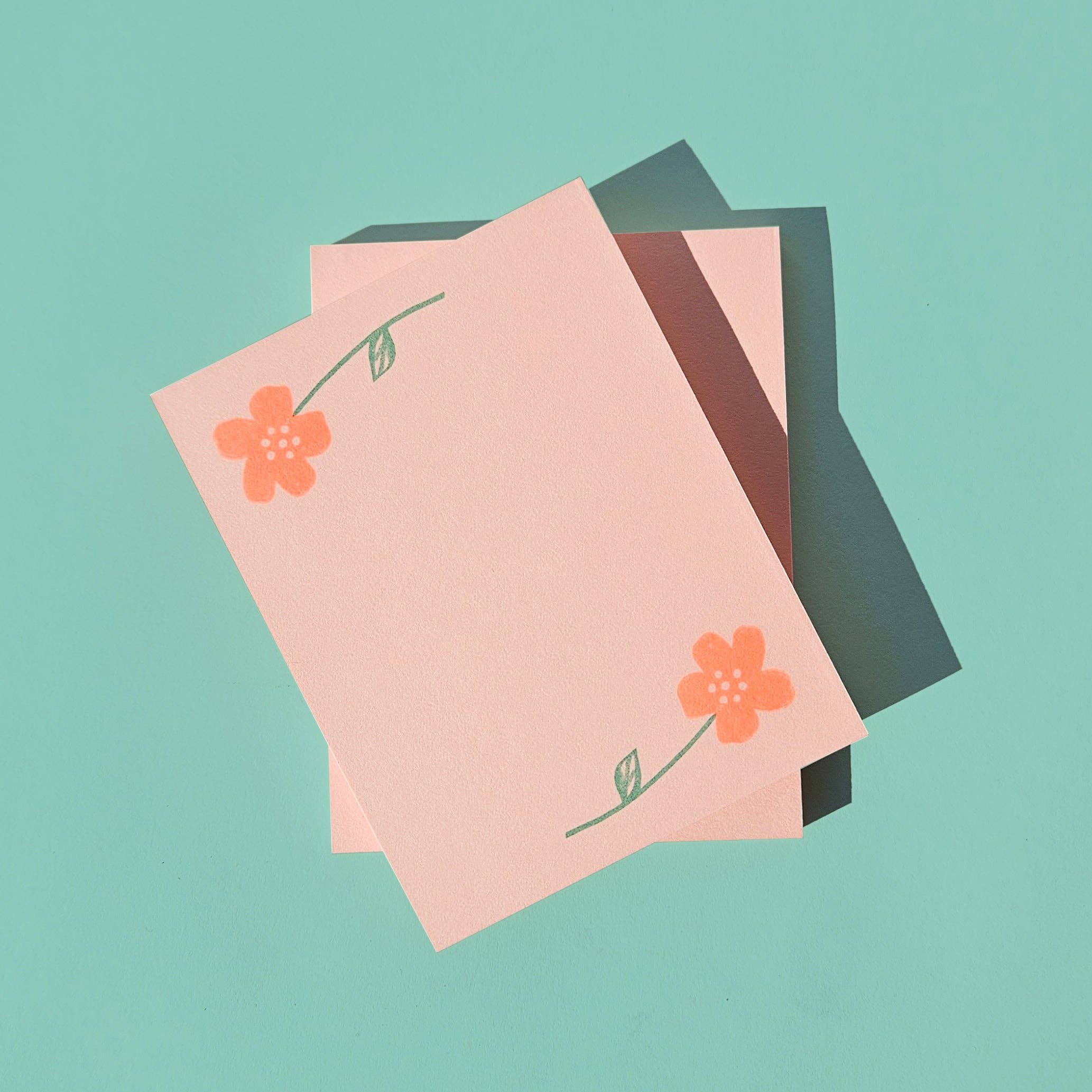 Bromstad Printing Co. – Engroshandel Notesblok – Flower Pair - Risograph-notesblok2