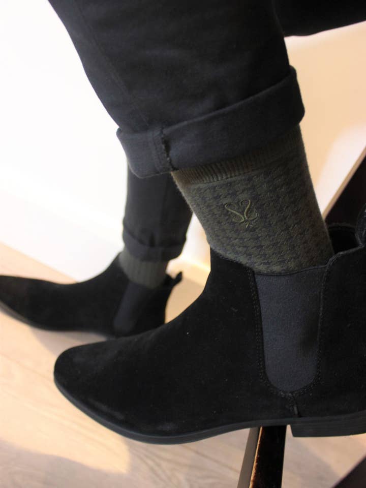 Calcetines de bambú pata de gallo The Baron - Verde salvia para venta al por mayor de Sock Geeks