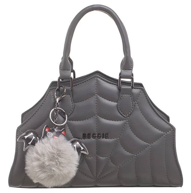 Bessie London - Vendita all'ingrosso Borsa tote - Donna - BORSA TRAPUNTATA DI HALLOWEEN A RAGNATELA CON CIONDOLO A FORMA DI PIPISTRELLO3