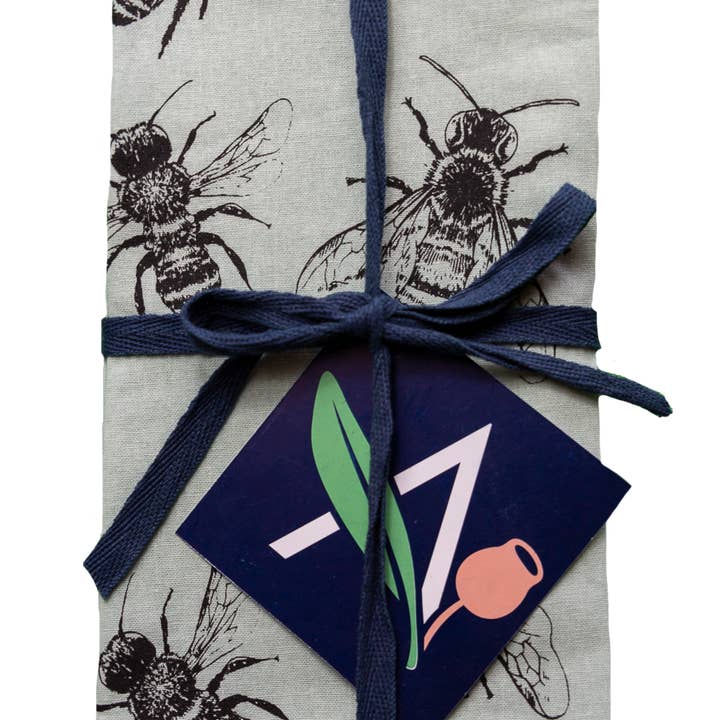 Allgifts Australia - Wholesale Dinner & cloth napkin - Cotton Napkins - Sketch Bees (Set of 4)1