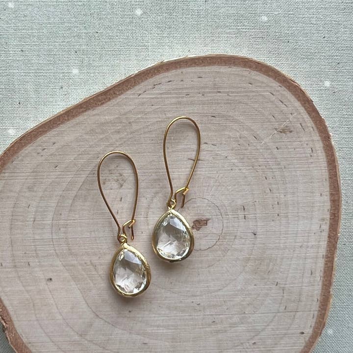 Dana Herbert - Wholesale Dangle Earrings - Gold Jane Bezel Glass Short Dangle Earrings