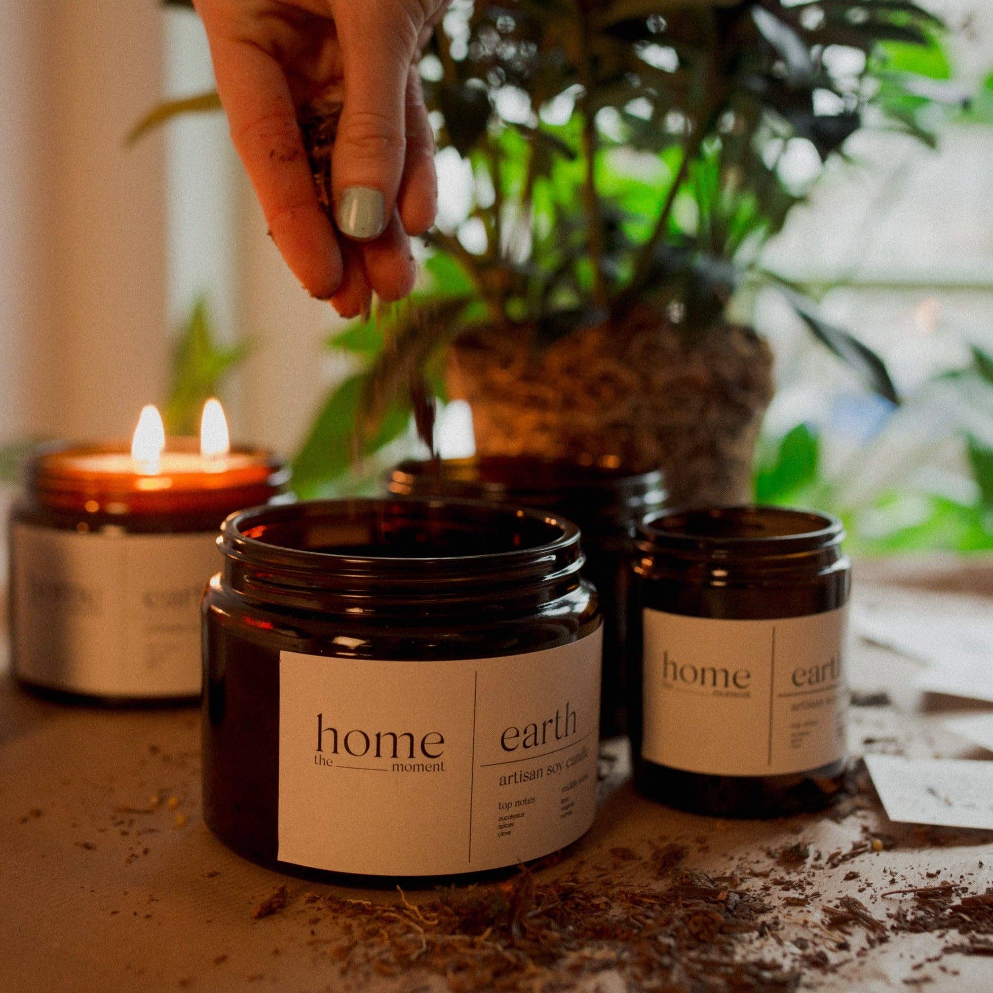 The Home Moment Candles Ltd - Wholesale Jar/Filled Candle - Amber | Guaiac wood & Amber Fragranced Candle3