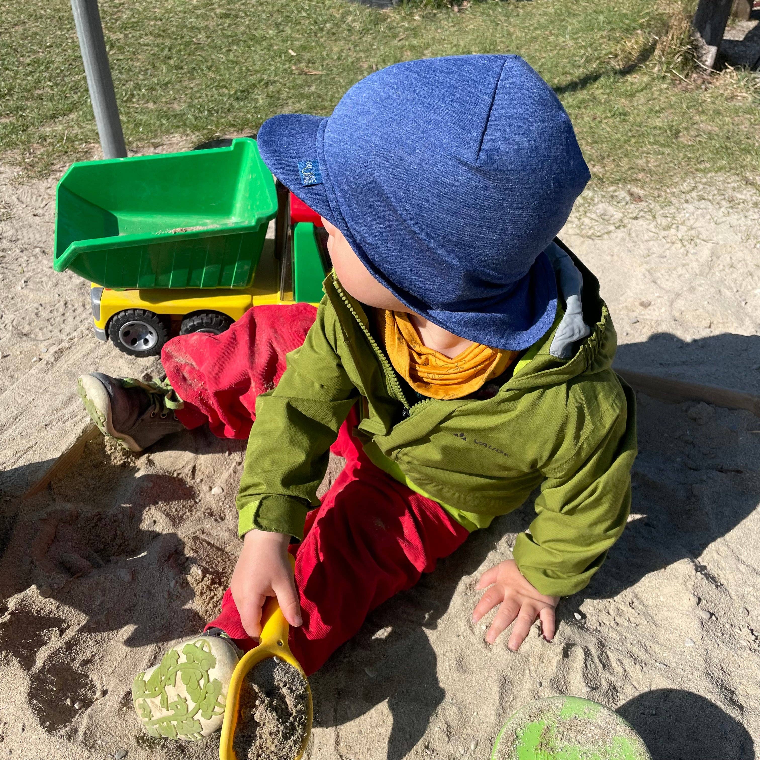 Glückskind - Wholesale Sun Hat - Kids - Royal blue summer cap, merino wool & silk (BIO/GOTS)2