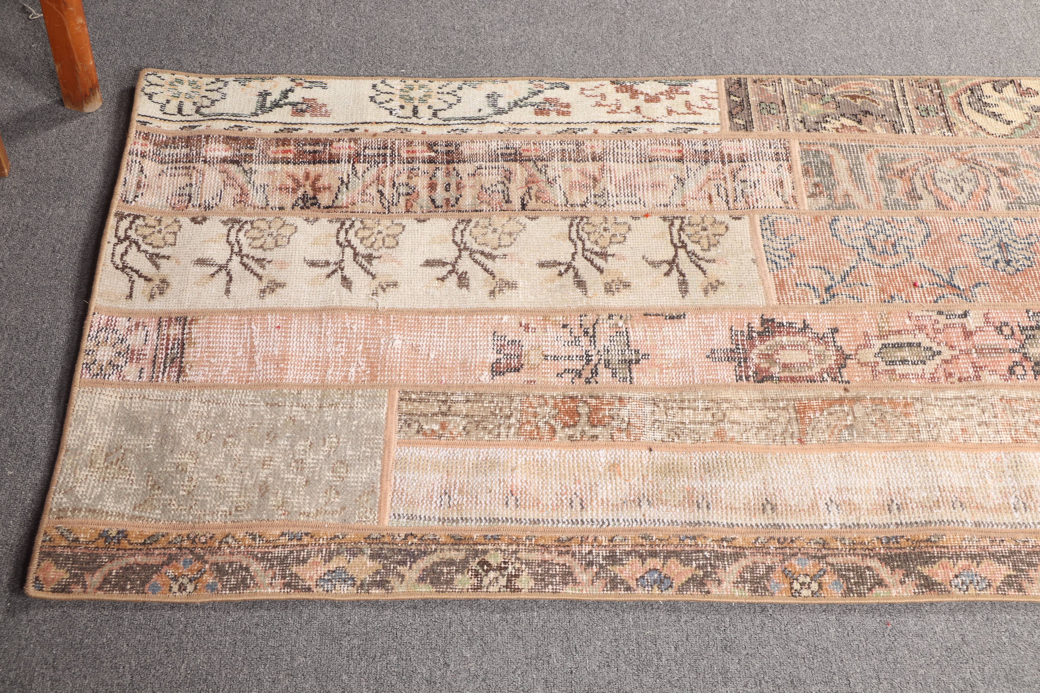 The Loom Wholesale - Wholesale Rug Pad - Turkish Vintage Rug, Small 2.8x8.9 ft (84x272 cm) Rug, Brown Floral Rug3