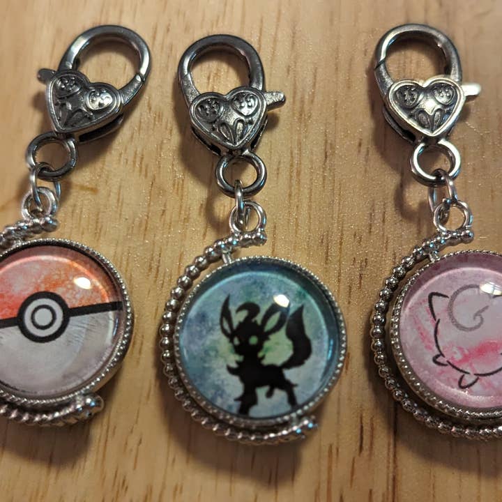 Con-Quest Crafts – wholesale Nyckelring - Unisex – Pokemon Inspired Fidget Charms dubbelsidig nyckelring