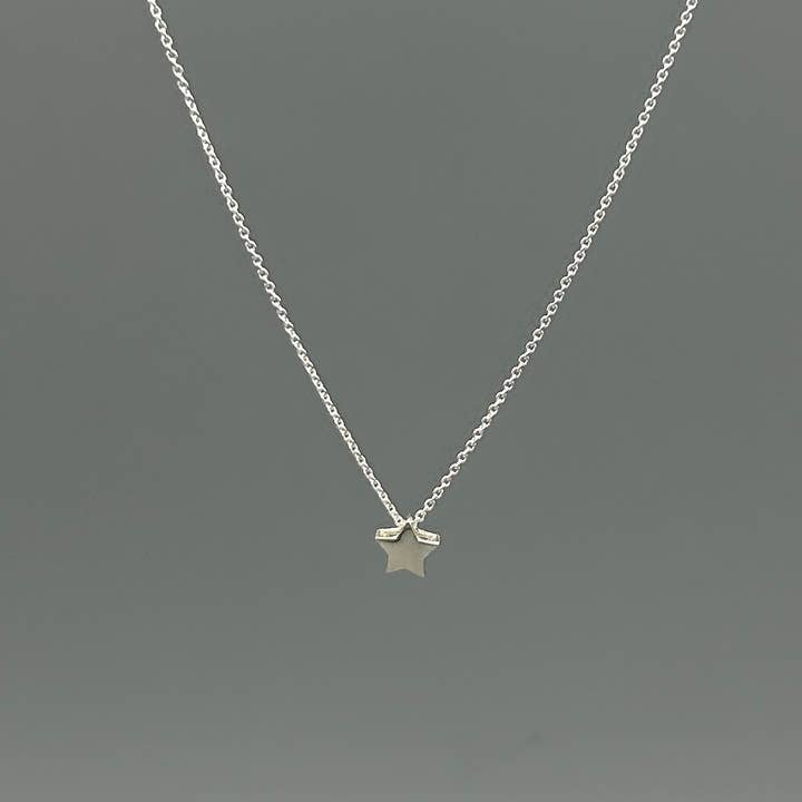 Collier Small Star Slide pour la vente par Something Silver