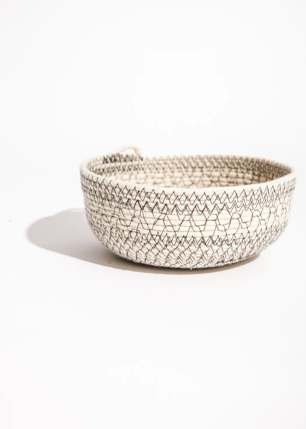 MOkun – wholesale Dekorativ tallrik/fat/skål – Scribble Rope Skål0