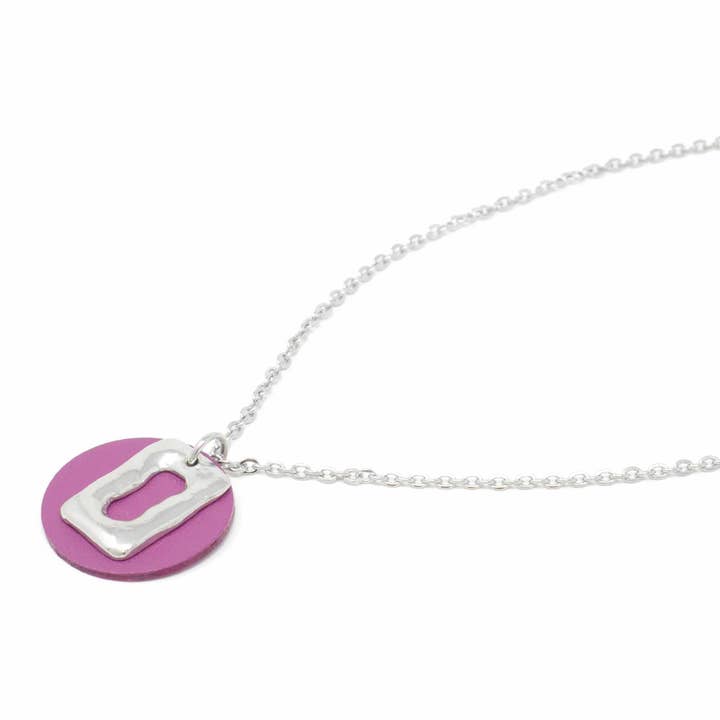 Sobo & Co Jewellery – wholesale Pendant/charm necklace – Short Necklace With Medium Ring & Leather Circle Grape
