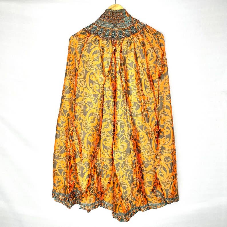 The Eastern Loom – Engroshandel Pyjamasæt - Dame – Assorteret Vintage Recycled Silke Sari Boho Pyjamas, Nattøj4