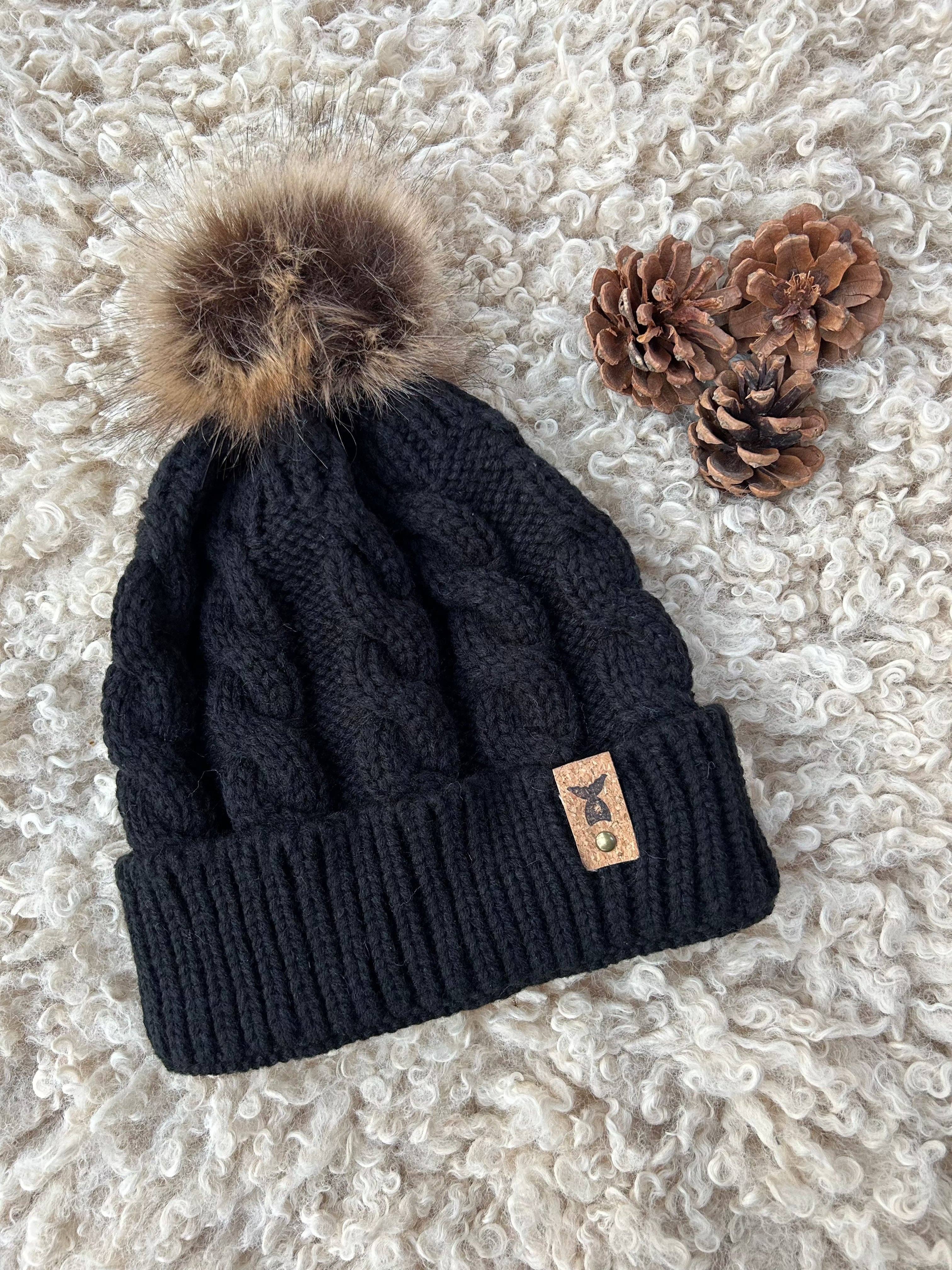 Mermaid Marys – wholesale Beanie – Women's – Patterned Chunky Knit Beanie2