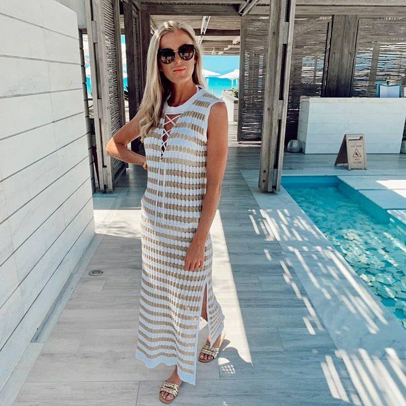 Ruth Erotokritou Knitwear - Vente Robe – femme - ROBE LONGUE EN MAILLE RAYÉE AVEC ENCOLURE CROISÉE SUR LE DEVANT6