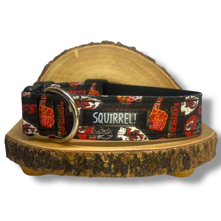 Collare Team Spirit per la vendita all'ingrosso da parte di Squirrel!