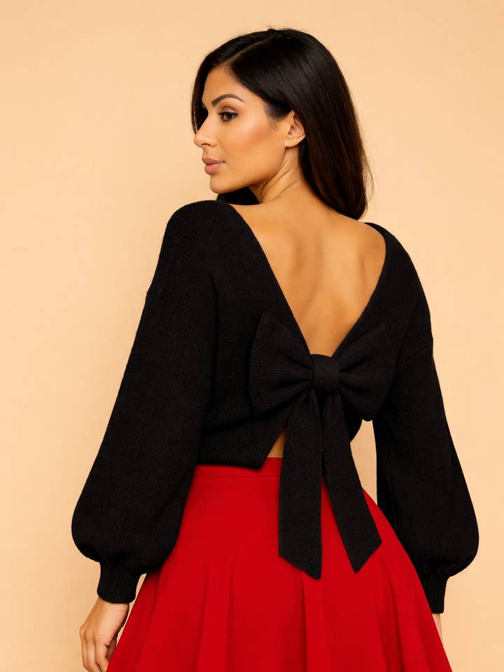 Pull à dos nu col en V pour la vente par Tracie's