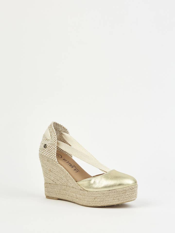 Charlene Gold | Wedge Espadrilles in Gold for wholesale by La Valeta Espadrilles-Ibera Factory Shoes slu