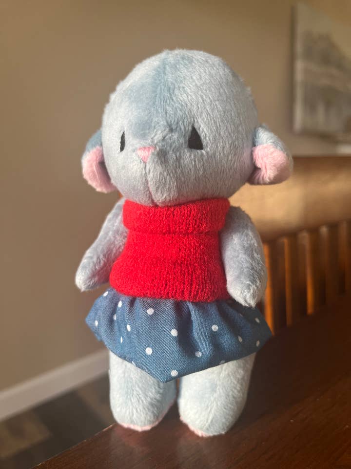 Mouse in outfit for wholesale by Frank and Bubby