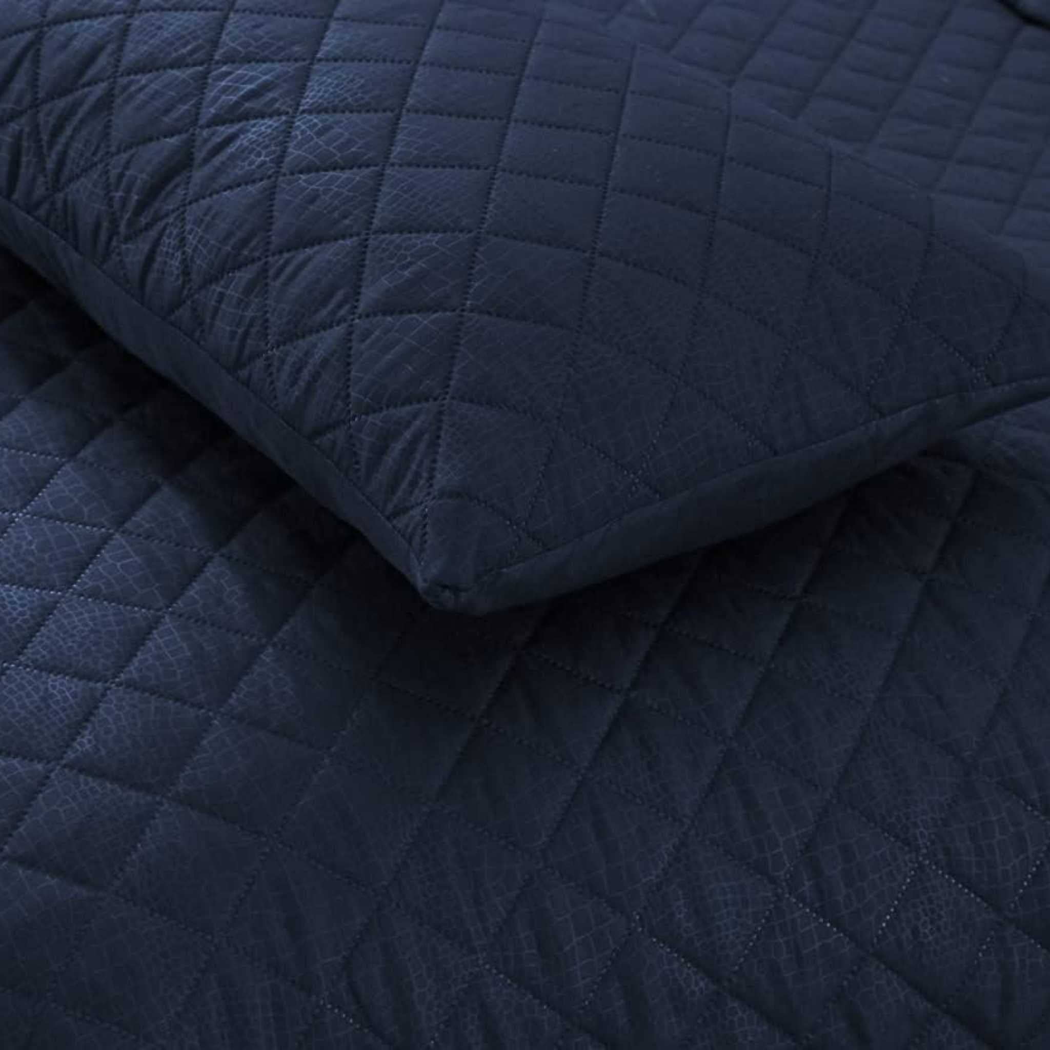 Beach Stone – wholesale Bedding set – Quilted Diamond floral pattern 3pcs comforter Set Quilted Luxury Bed Throws34