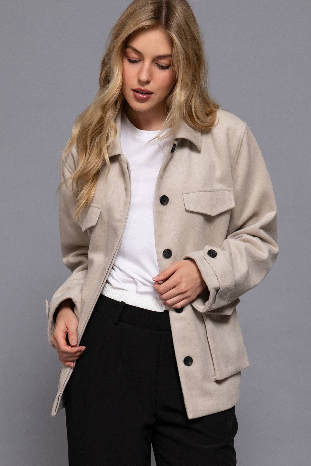 Active Basic | Active USA - Vente Manteau – femme - Manteau en feutre doux à manches longues avec boutons dissimulés à l'avant et rabat15